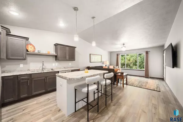 107 N Summit Ave, Tea, SD 57064