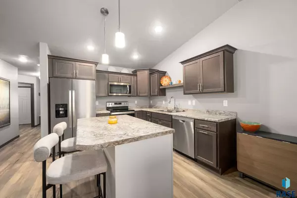 107 N Summit Ave, Tea, SD 57064