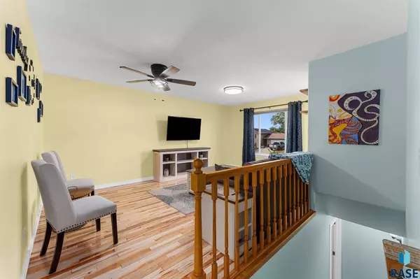 208 N Steven St, Worthing, SD 57077