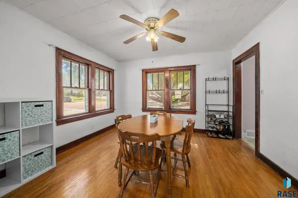 301 N Highland Ave, Sioux Falls, SD 57103