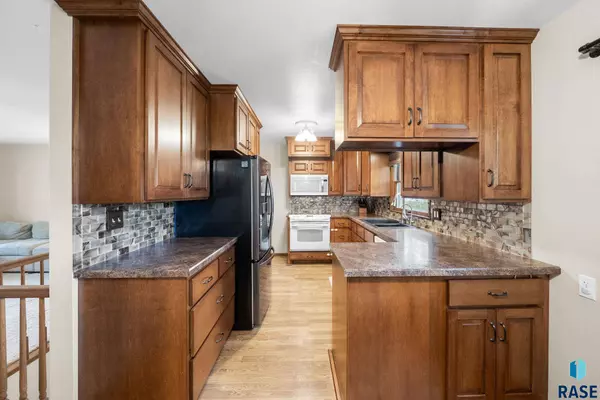 3700 S Greenwood Ave, Sioux Falls, SD 57106