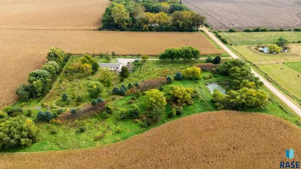 47946 257th St, Garretson, SD 57030