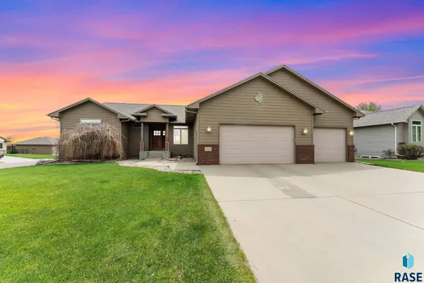 5009 E 49th St, Sioux Falls, SD 57110