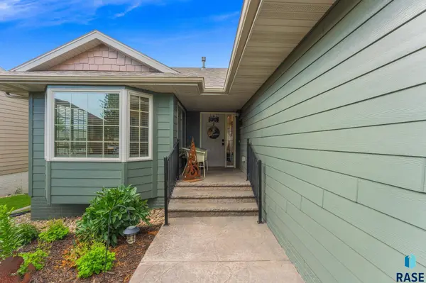 7508 W Grinnell Cir, Sioux Falls, SD 57106