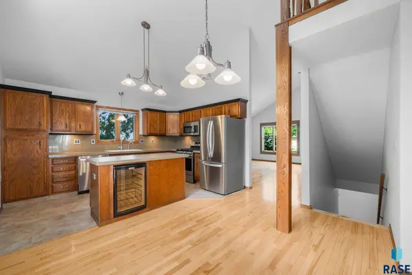 709 E Sandpiper Trl, Sioux Falls, SD 57108