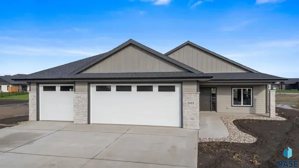 2412 S Saddle Ridge Dr