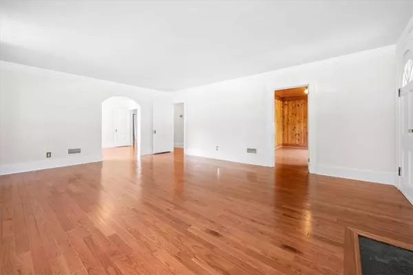 301 E Main ST, Easley, SC 29642