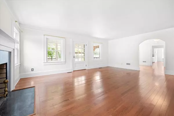 301 E Main ST, Easley, SC 29642