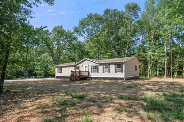 131 Harmon DR, Walhalla, SC 29691