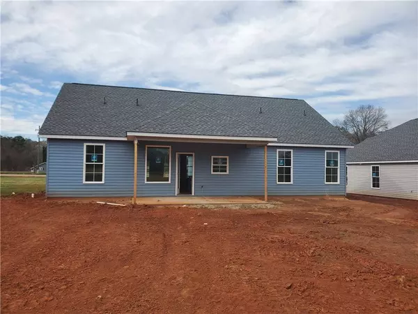 108 Oak Grove RD, Central, SC 29630