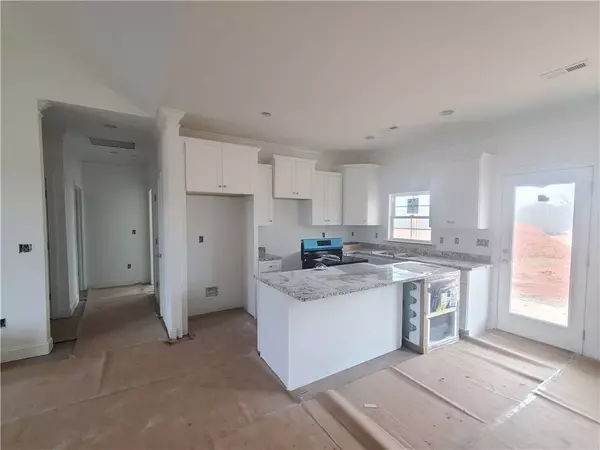 108 Oak Grove RD, Central, SC 29630