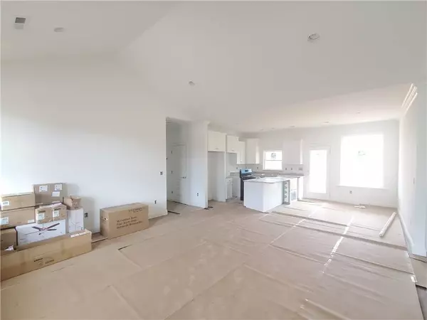 108 Oak Grove RD, Central, SC 29630