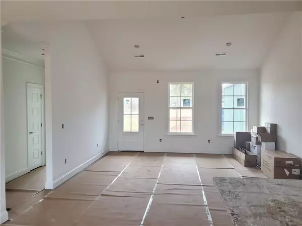 108 Oak Grove RD, Central, SC 29630