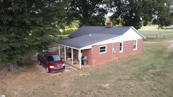 1706 W Georgia Road, Woodruff, SC 29388
