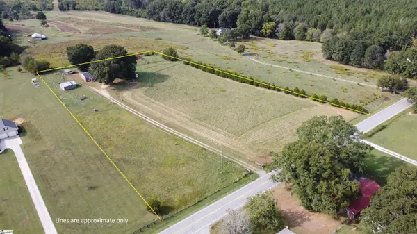 1706 W Georgia Road, Woodruff, SC 29388
