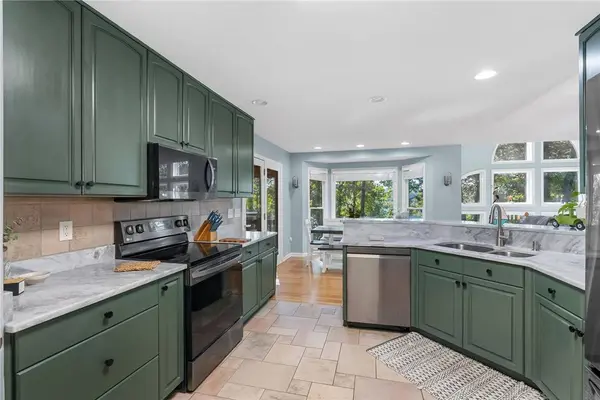120 Sunset Bay BLVD, Seneca, SC 29672