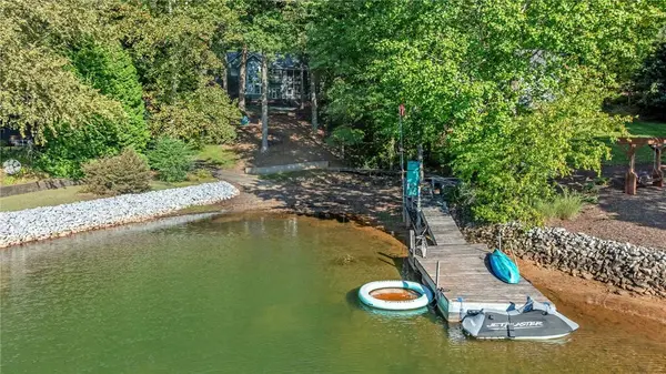 120 Sunset Bay BLVD, Seneca, SC 29672