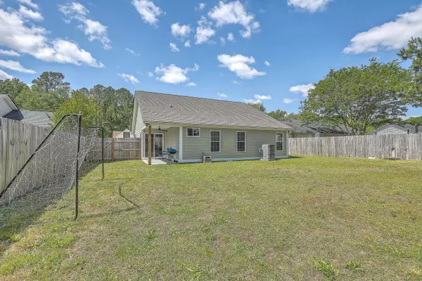 203 Two Hitch Rd, Goose Creek, SC 29445