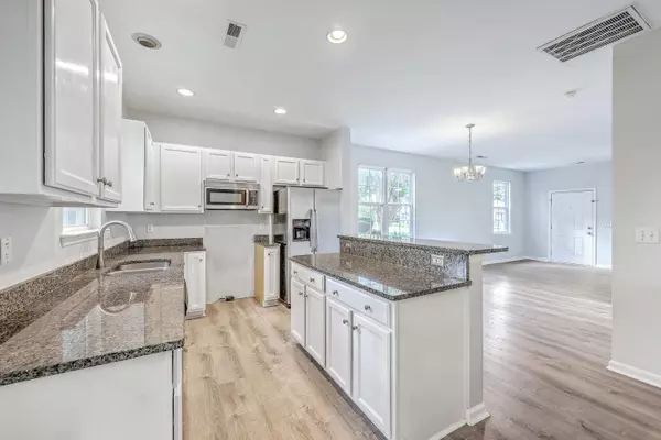 8953 Planters Row Ln, Summerville, SC 29485