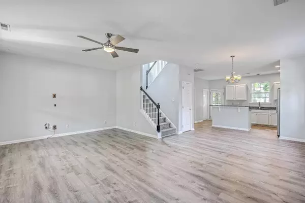 8953 Planters Row Ln, Summerville, SC 29485