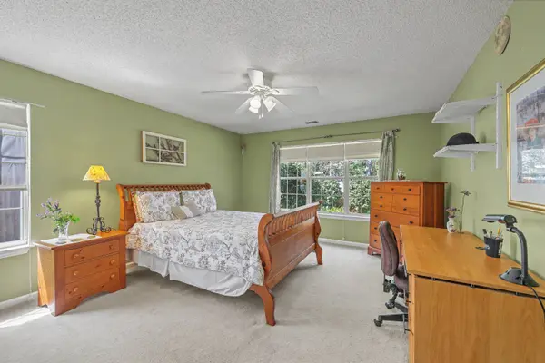 445 Cabrill Dr, Charleston, SC 29414