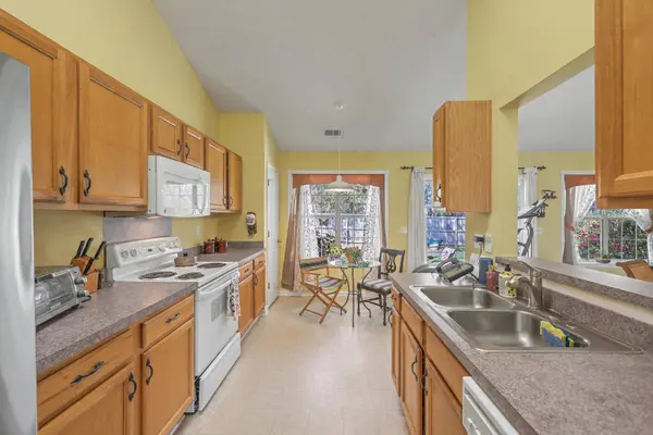 445 Cabrill Dr, Charleston, SC 29414