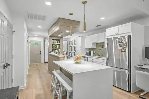 1561 Blaze Ln, Charleston, SC 29412