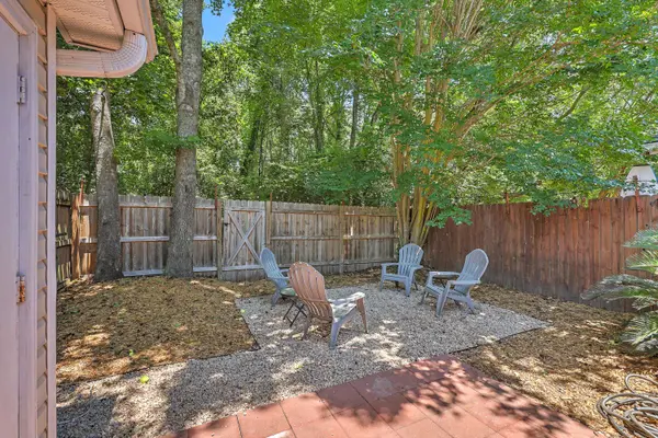 1561 Blaze Ln, Charleston, SC 29412