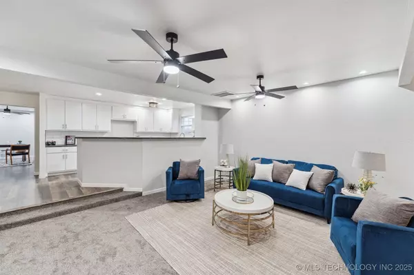 18446 E 112th ST N, Owasso, OK 74055