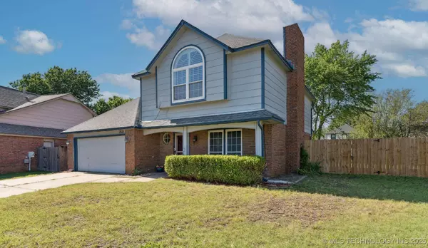 7821 N 130th East CT, Owasso, OK 74055