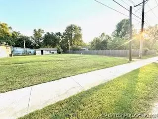 203 W 9th ST, Claremore, OK 74017