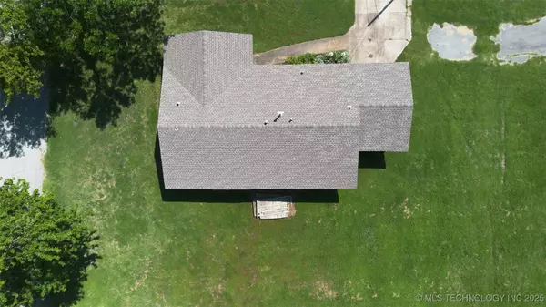 1800 W Blue Starr DR, Claremore, OK 74017