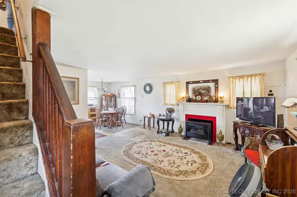 14215 E 480 RD, Claremore, OK 74017