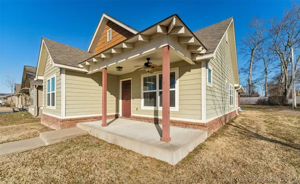 734 S Chickasaw AVE, Claremore, OK 74017