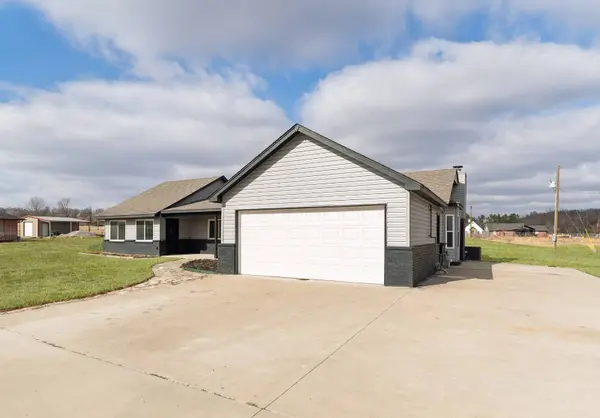 17065 Honeysuckle Lane, Claremore, OK 74019