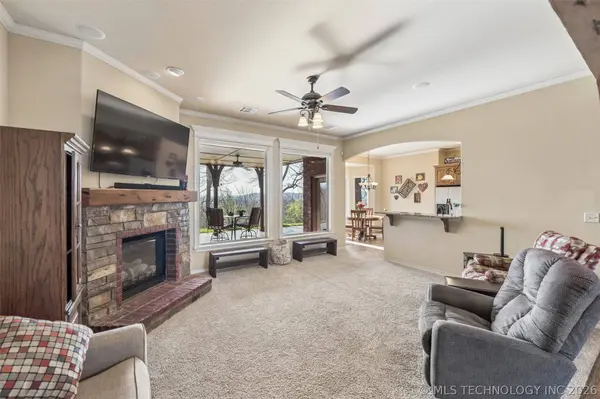 22013 Countryside DR, Claremore, OK 74019