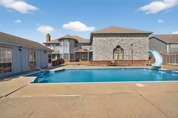 1606 Oakridge DR, Claremore, OK 74017