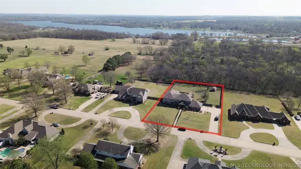 1606 Oakridge DR, Claremore, OK 74017