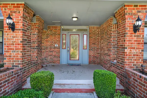 1606 Oakridge Drive, Claremore, OK 74017