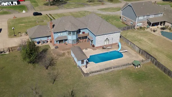 1606 Oakridge Drive, Claremore, OK 74017