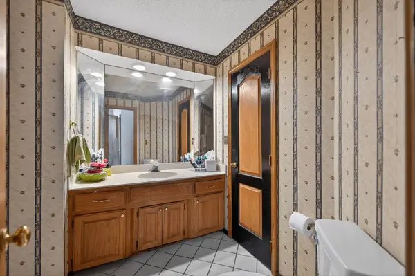 1606 Oakridge Drive, Claremore, OK 74017