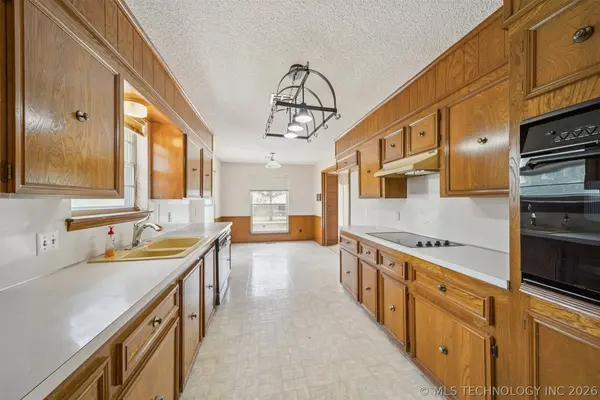 19266 S Old Highway 88 HWY, Claremore, OK 74017