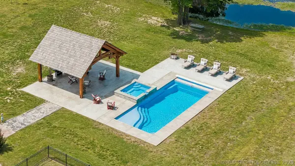 13033 E 580 RD, Inola, OK 74036