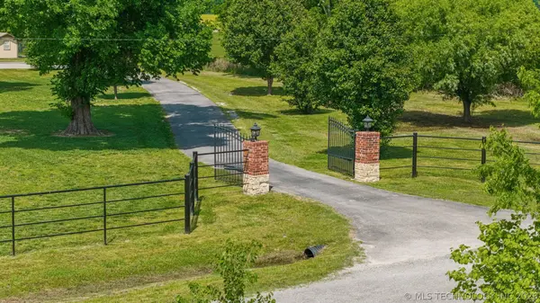 13033 E 580 RD, Inola, OK 74036