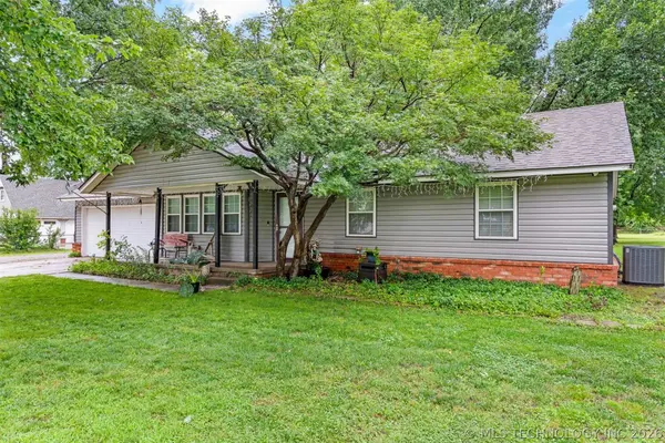 14830 Cedar DR, Claremore, OK 74017