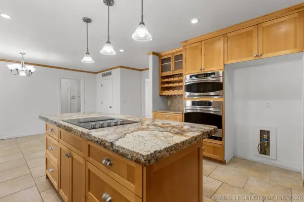 10195 E Rose Glen BLVD, Claremore, OK 74019
