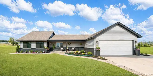 17065 Honeysuckle LN