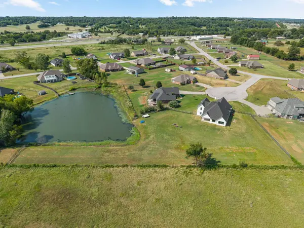 17233 Eagle Court, Claremore, OK 74017