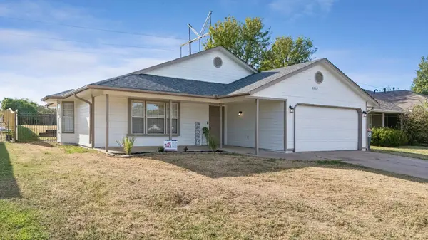 24912 S Heartwood DR, Claremore, OK 74019