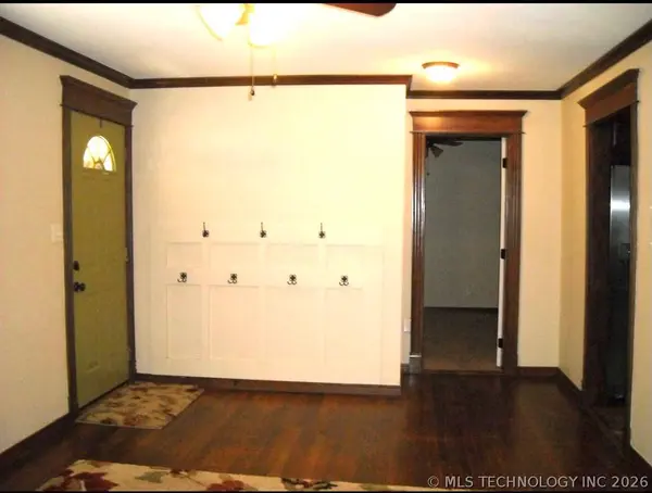 1104 S Reavis RD, Claremore, OK 74017